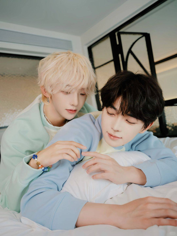 Take-my-hand-take-my-whole-life-too-11