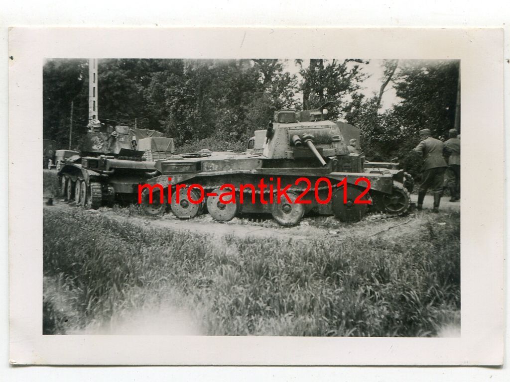 Foto, Wehrmacht, zerstörte englische Panzer, Cru