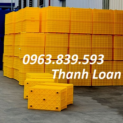 Sóng bít 5 bánh xe đựng hải sản, thùng nhựa đựng nước, thùng nuôi cá 0963839593 Thung-nhua-dung-nuoc-thung-chu-nhat-co-banh-xe-vang