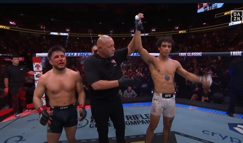 Пейтън Талбот доминира над Хенри Сехудо