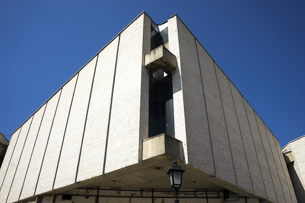 Museum-of-Macedonia-in-Skopje-03-2014081