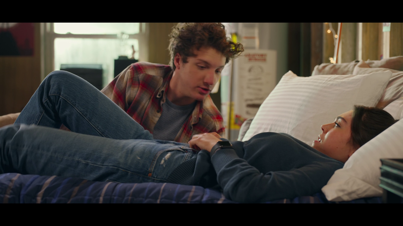 vlcsnap-2023-12-02-01h00m29s185