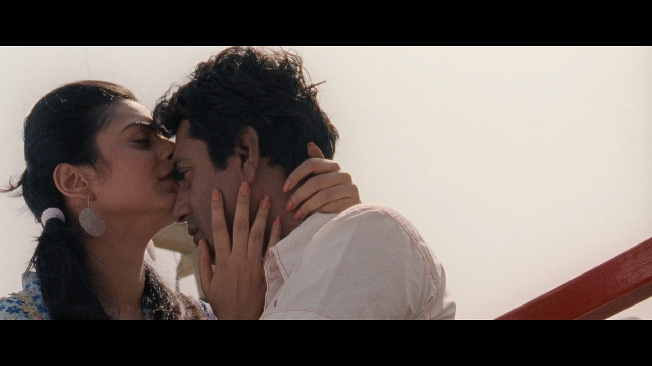 Miss.Lovely.2012.1080p.NF.mkv_snapshot_04.15_[2021.07.14_11.03.00]