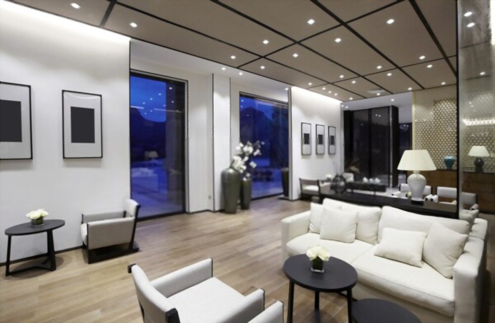 Futuristic Modern Look Futuristic Modern Look