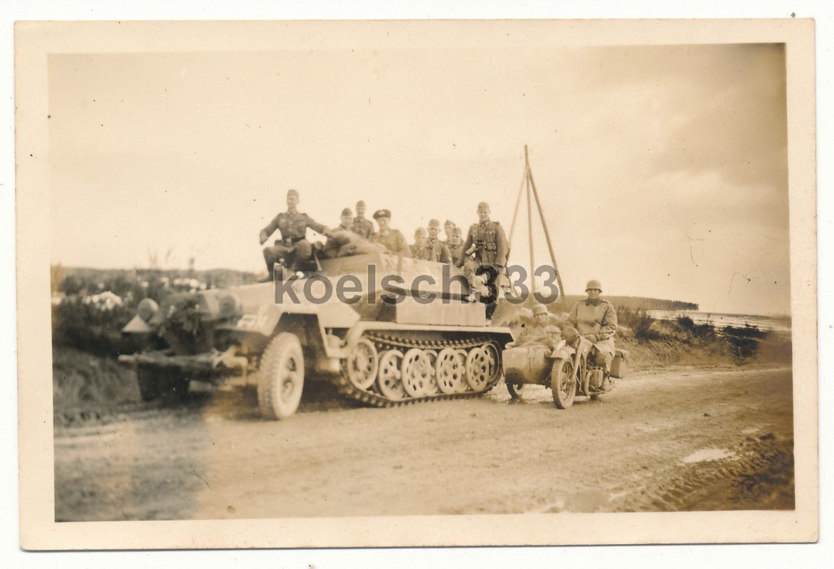 Foto Kradschützen BMW Motorrad Schützenpanzer Pa