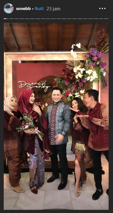 Dian Pelangi dan Sandy Nasution (TribunStyle.com/ Instagram @sonebb)