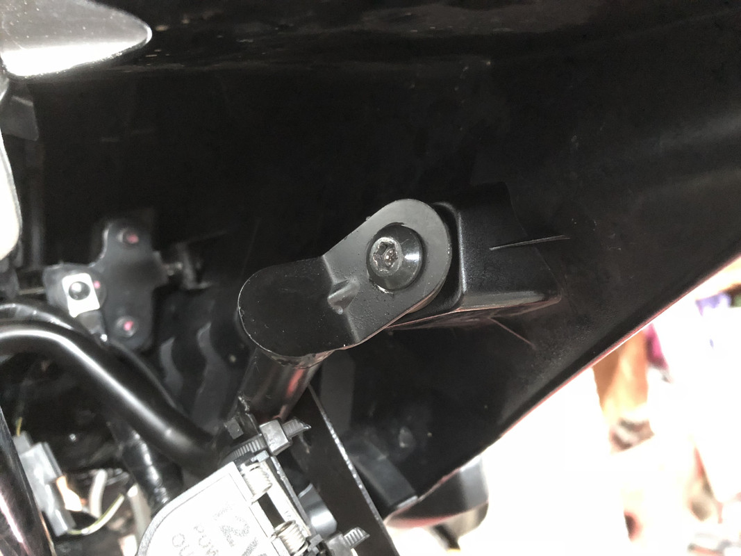 6E38F2F7-3A53-47A5-810A-F4DDAEB02B98