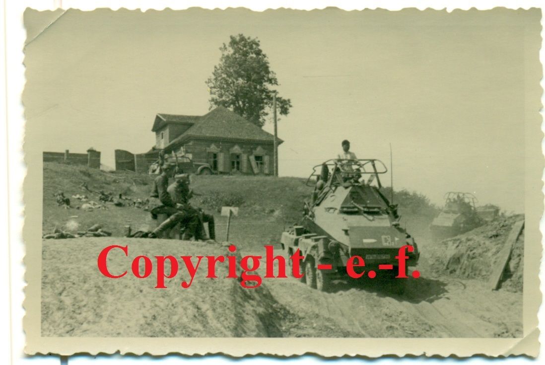 FOTO - PANZER-SPÄHWAGEN - SdKfz 263 - Teleskop-A