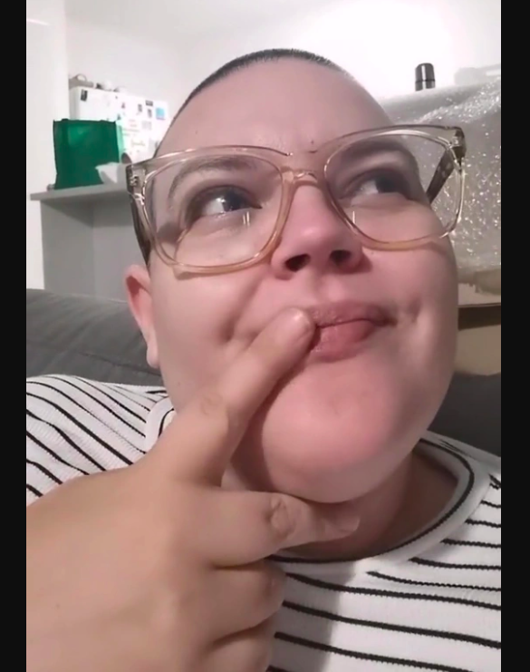 Joven descubre que está embarazada tras acudir a que le depilen el bikini