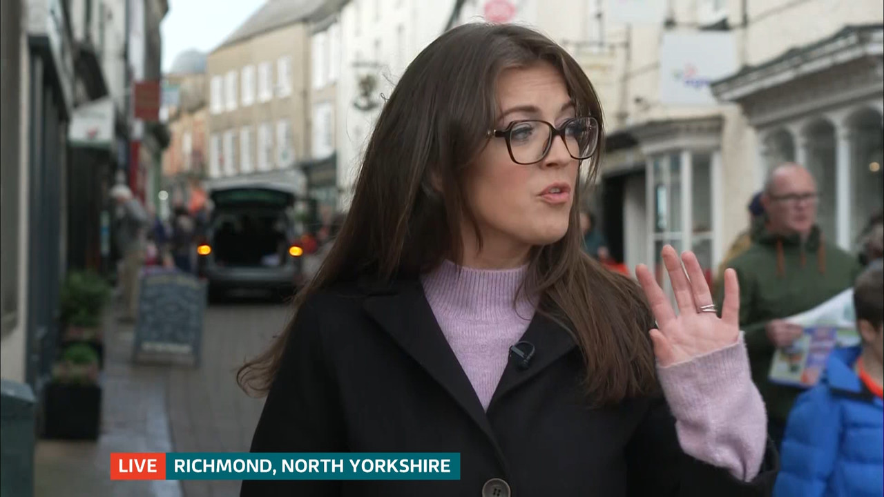 ITV Lunchtime News_20221024_13301355.ts_snapshot_19.15.139