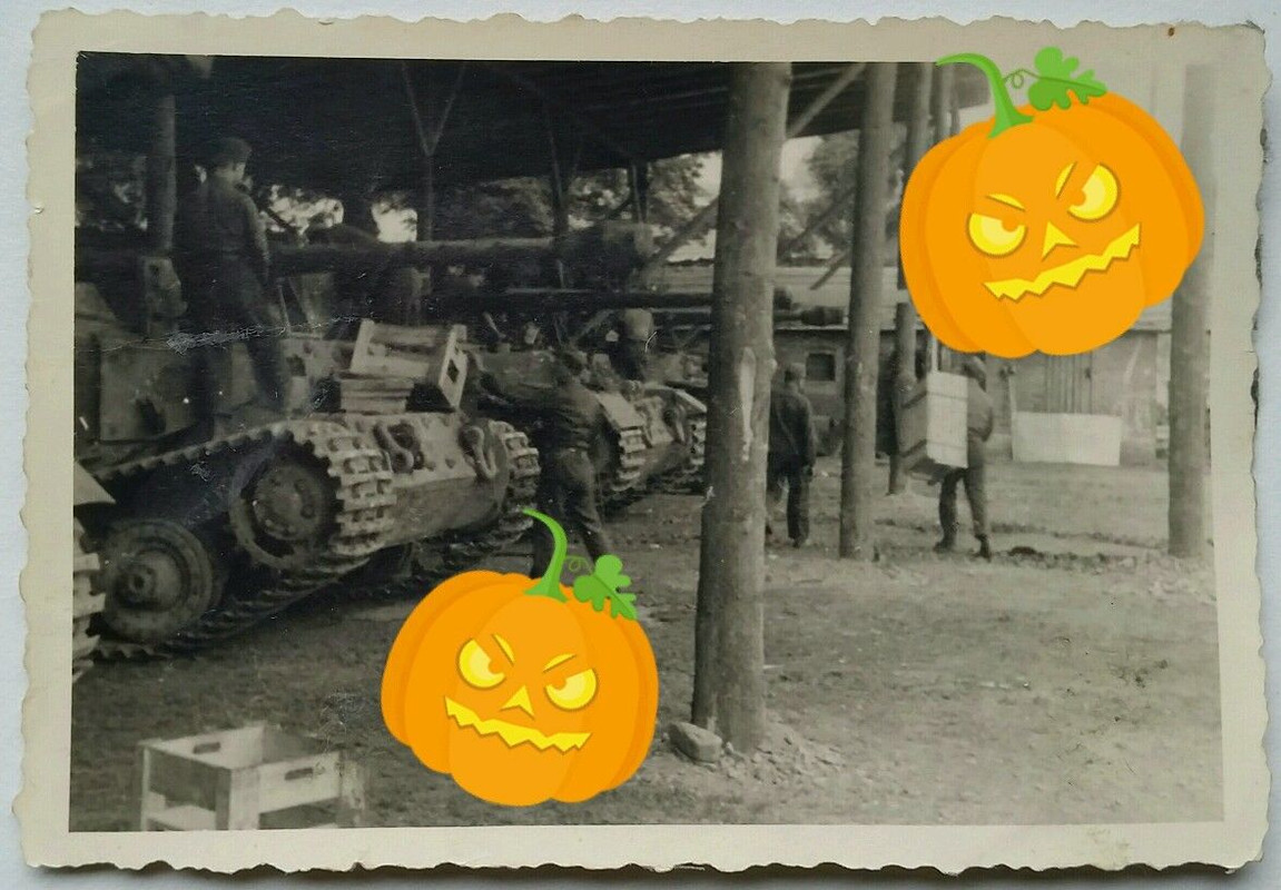 Orig.Foto Panzer Sdkfz Werkstatt Pz Jäger Abteil