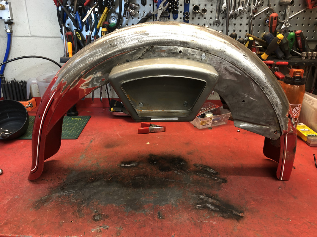 E2EFDF24-069D-4B33-B1D3-ADBB7ED3F4E6