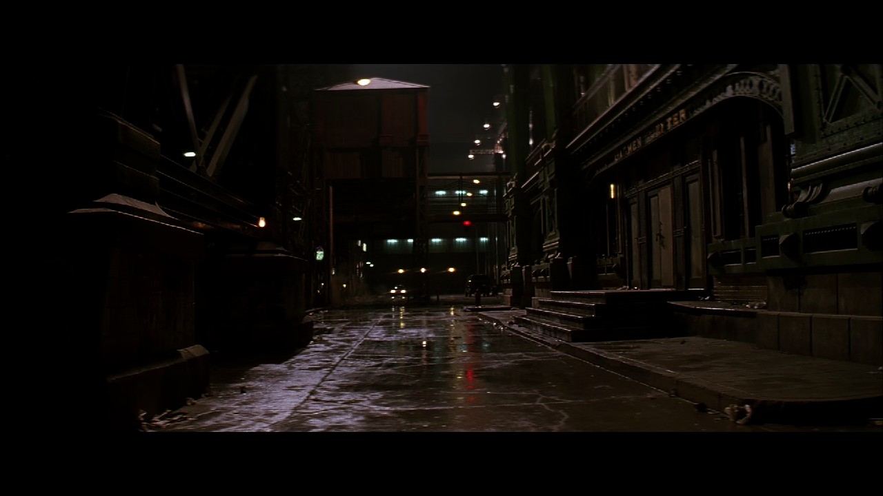 The-Dark-Knight-2008-IMAX-Hindi-English-Blu-Ray-1080p-HEVC-EAC3-6ch-ESub-mkv-0004
