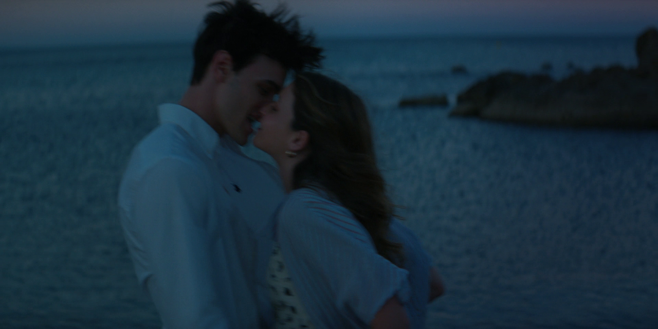 vlcsnap-2023-06-08-19h52m24s974