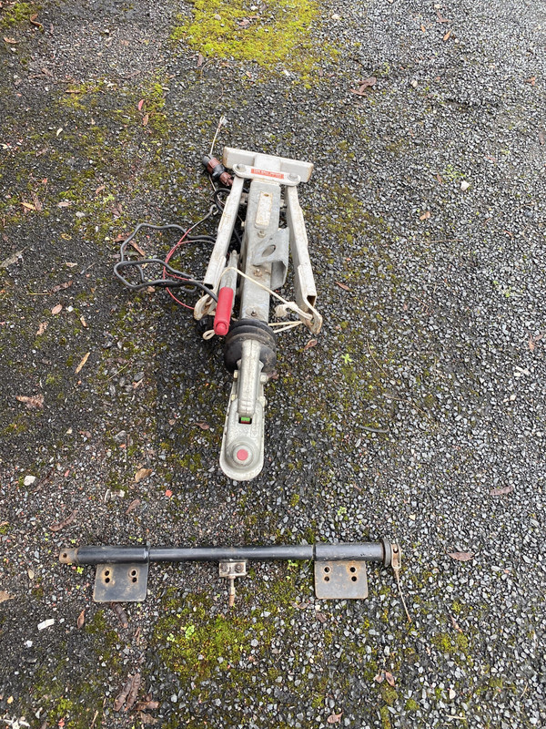 C4C062E2-74E5-4B5A-B82F-14920679BC84