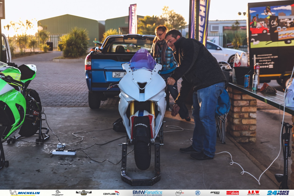 BMWFanatics RD19 Divio (12)