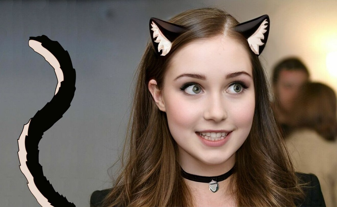 Sanna marin cat ears