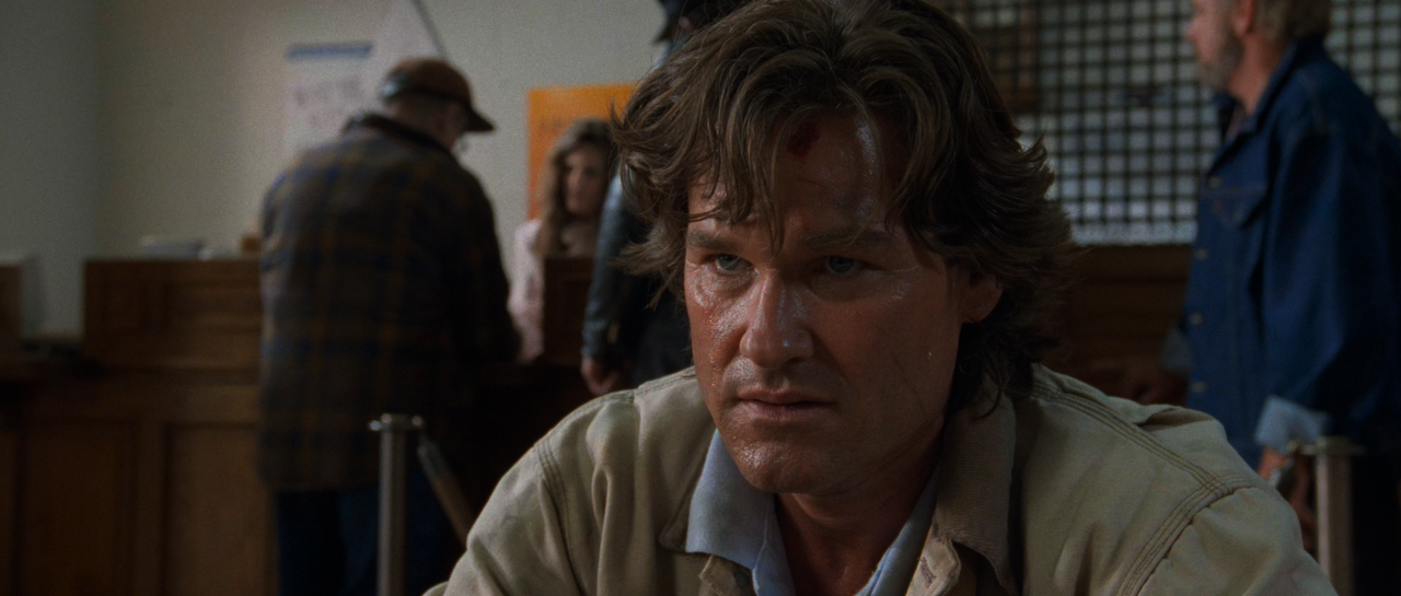 Breakdown.1997.2160p.AMZN.WEB-DL.HDR10Plus.DoVi.by.DVT.mkv_snapshot_00.46.04_[2022.04.12_17.48.56]