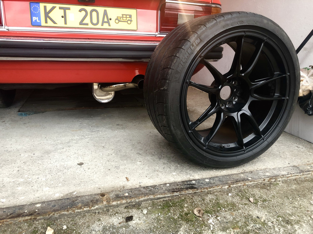 5C23F2A4-B4CA-45FF-A7F5-87B1BEDD00DB