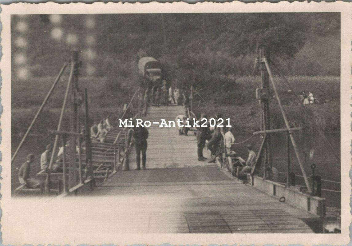 Brückenüberquerung Kriegsbrücke nach Frankreich1