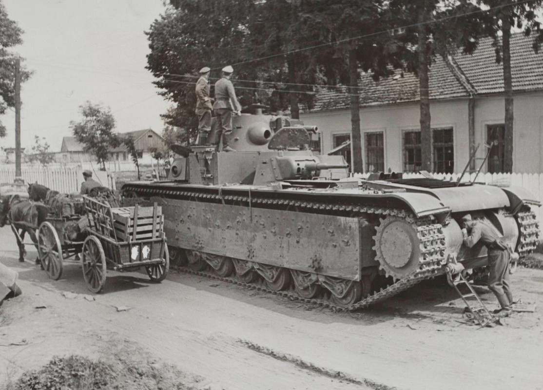 rrx43buarqtd1.jpg