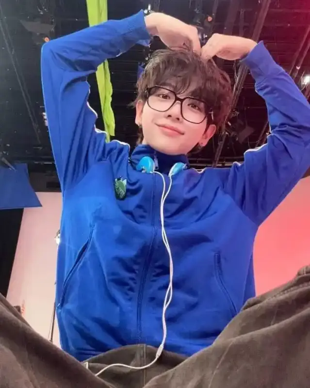 20250528_151237_copy_740x926