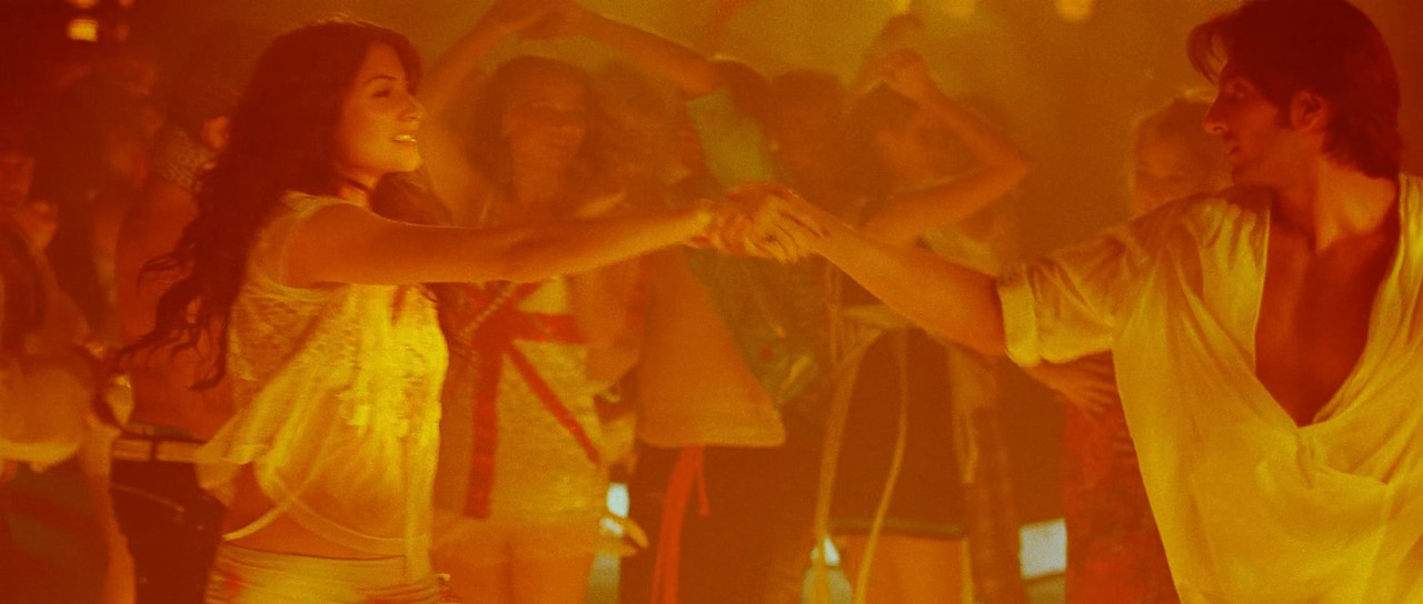 Anushka Sharma - Ladies Vs. Club Scene.mkv_20200818_202521.649