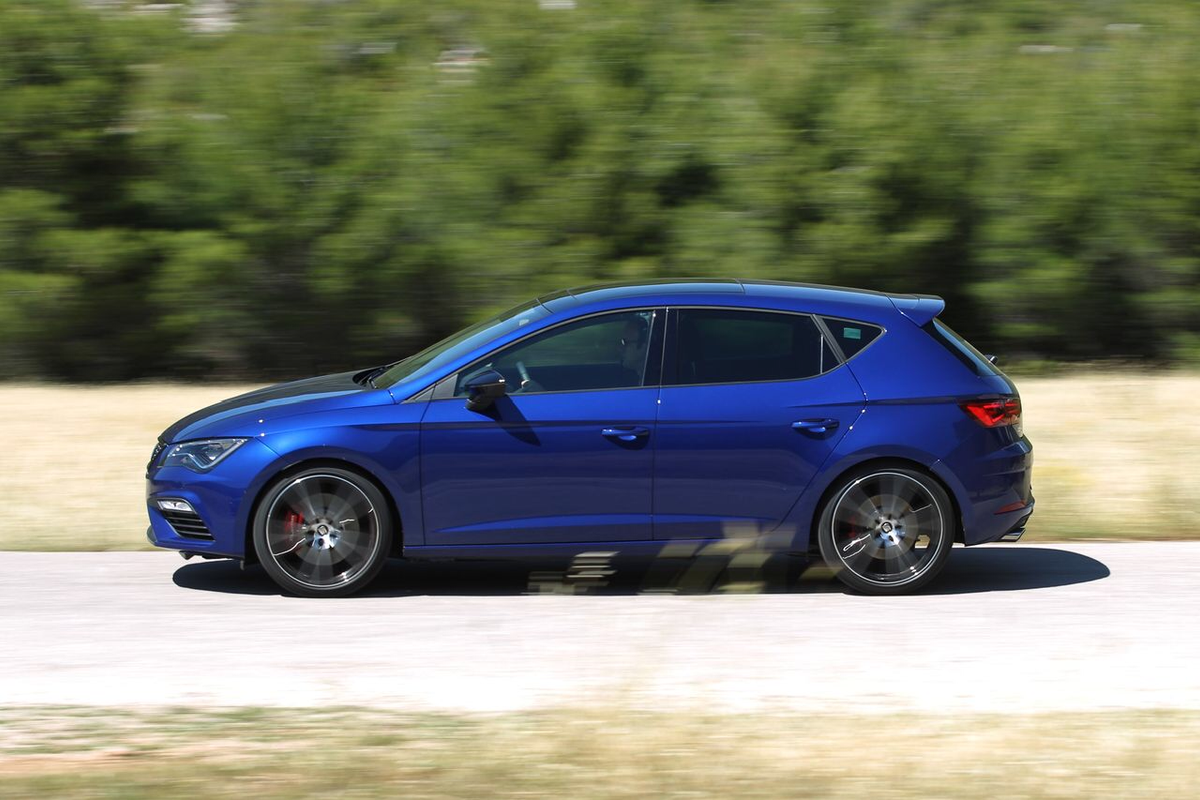 DEB2C4D5-A2A3-49E0-8C28-3C165FE79101