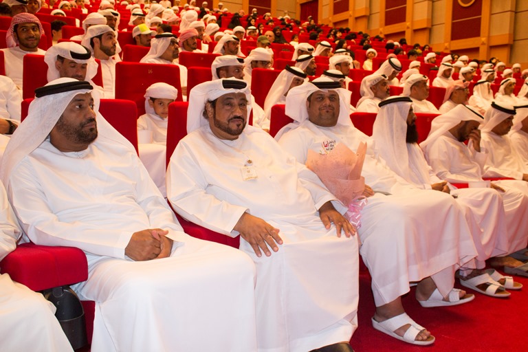 تكريم الطلاب المتفوقين مدرسة الخالدية