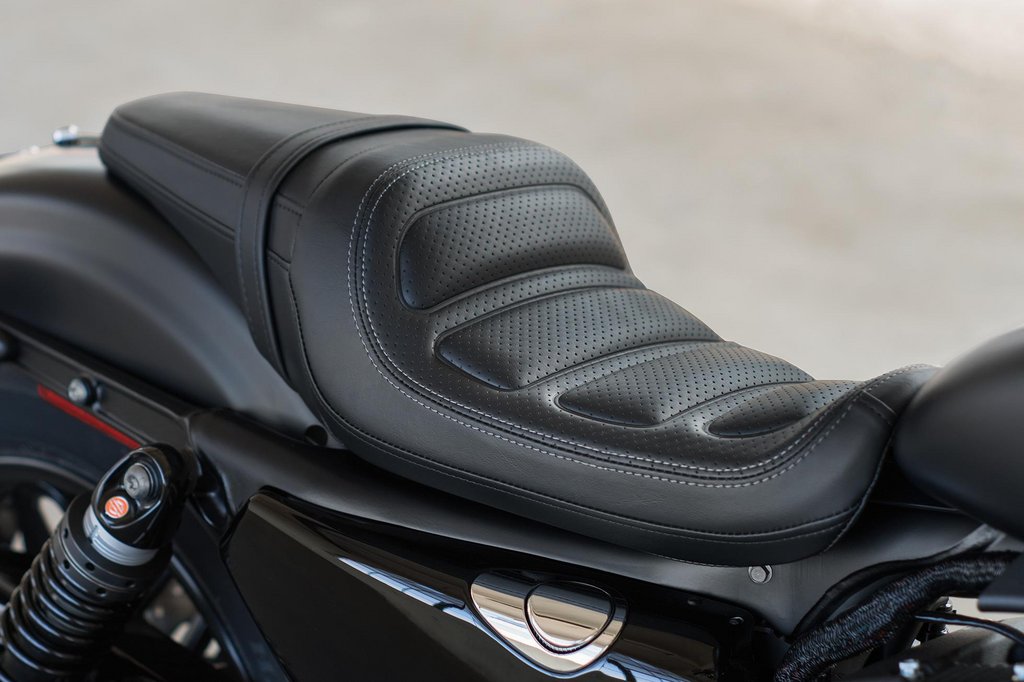 harley-davidson-roadster-seat