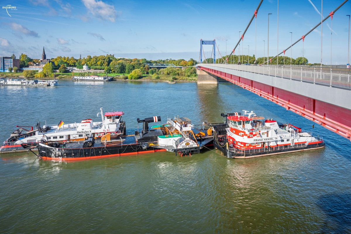 20251009-Ruhrort-Raddampfer-Oskar-Huber-2.jpg
