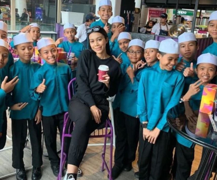 sharifah sakinah pelajar tahfiz tengok wayang