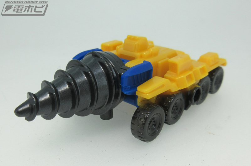 Takara-Tomy-Transformers-Cyberverse12