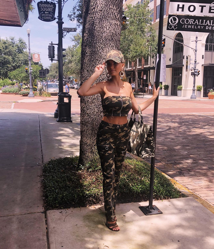 2019-08-18 20.41.33 2113372814414624193_612608695