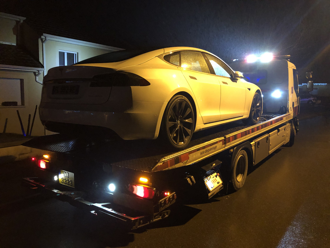 82367E76-1FF4-49BE-BA7B-9C0759FBA87D