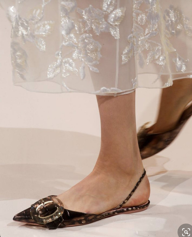 1C09E6E7-C8C8-4527-B566-9713591EBCA6