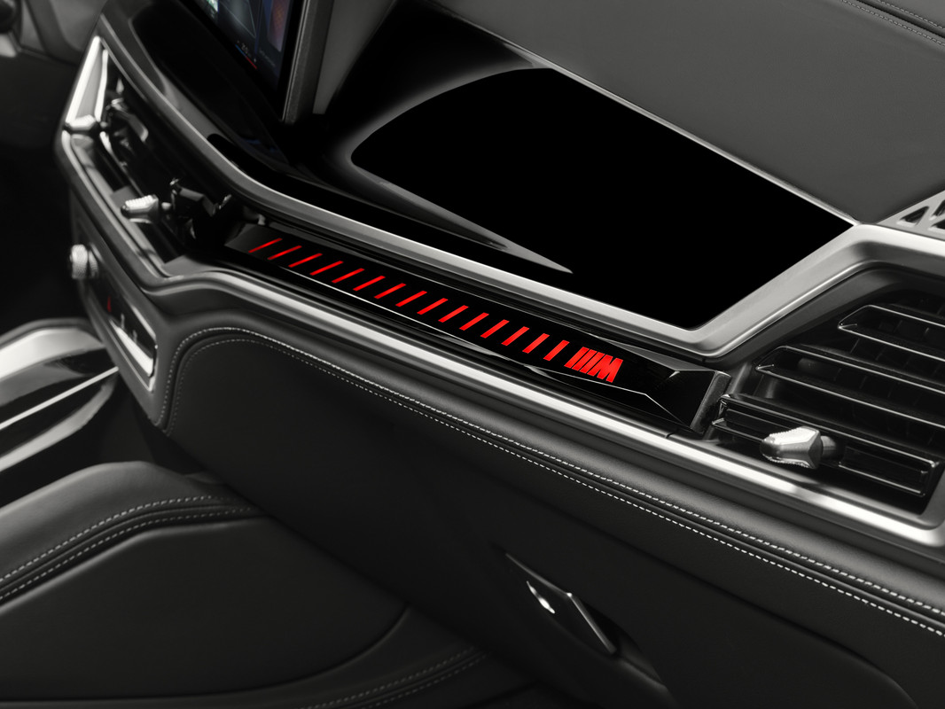 P90492291_highRes_the-new-bmw-x6-m60i-