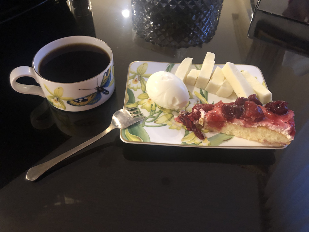 E6DF57A2-2DBD-420D-B487-4430266689DD