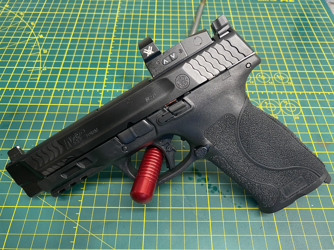 92994720-67BB-4E2A-B50D-C4AB4C71FDE6