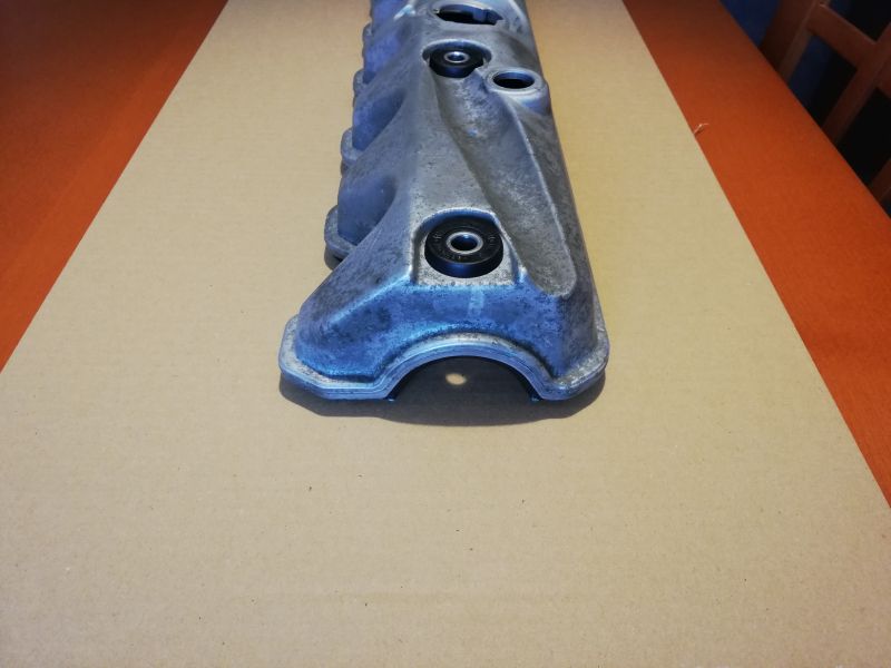 850TDI_valve_cover004