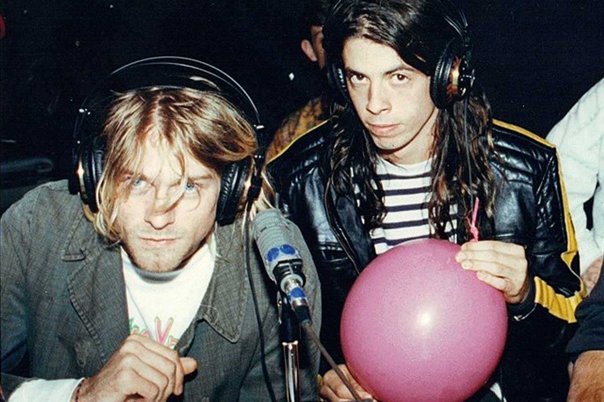A Dave Grohl le dijeron que Kurt Cobain murió un mes antes de cometer suicidio
