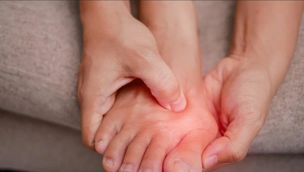 ¿Dolor de juanetes? Alivia y reduce la inflamación con estos remedios caseros