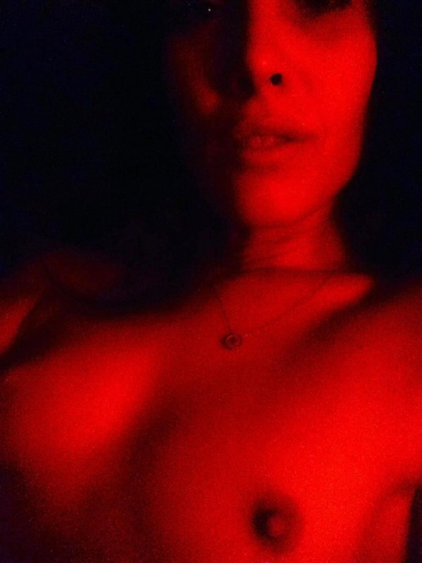 0109230554734-07-11-Carly-Pope-Nude-Leaked-thefappeningblog-com-768x1024