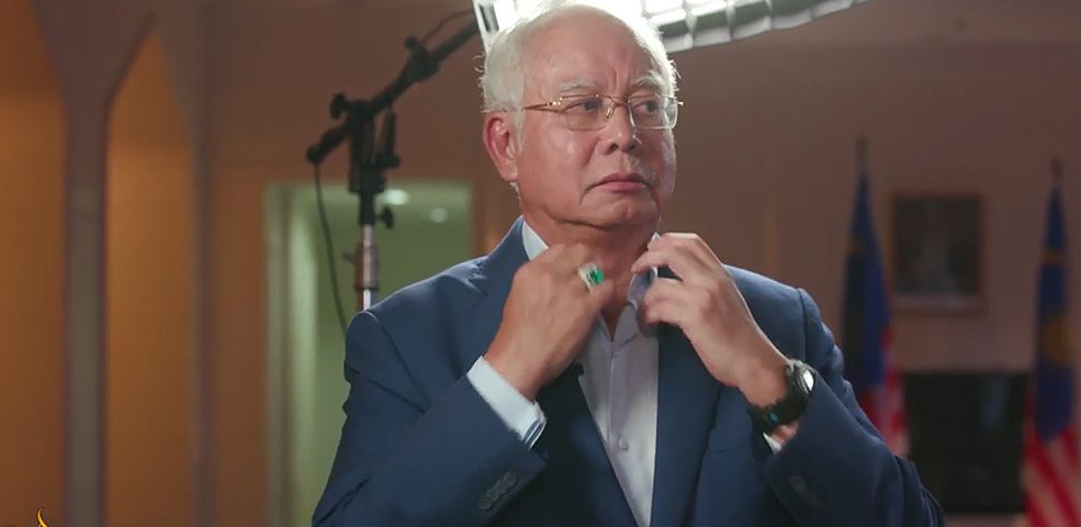 Wawancara Najib di Saluran Al-Jazeera Dapat 'Award' - Deenamik