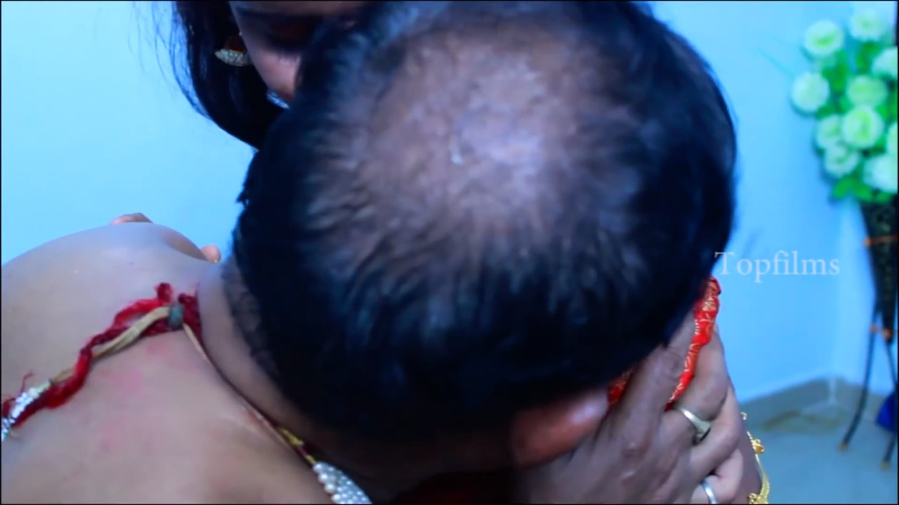 kamakshi Rani Spicy Aged Aunty Romance With Boy __ Latest Spicy Short Film __ (1).mp4_snapshot_04.53