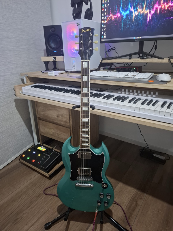 Bustos-SG-Custom.jpg