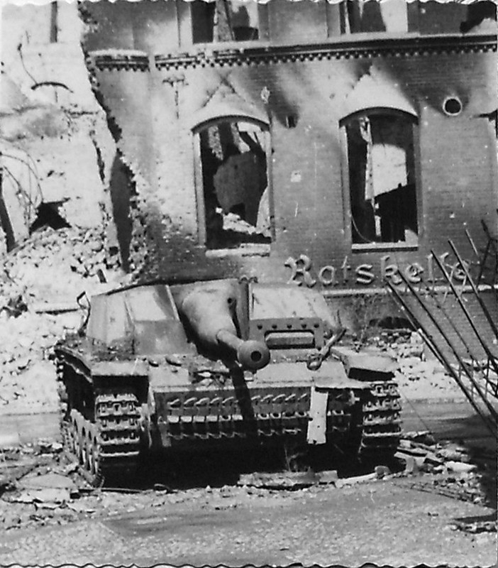 Боевой путь Первой гвардейской танковой армии и её герои Том 7  Поход  на  Берлин. (2)