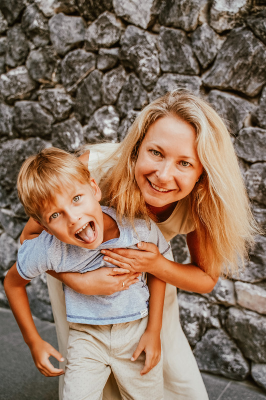 8F40D166-5B7A-459D-96A0-C89AAB20DB0A