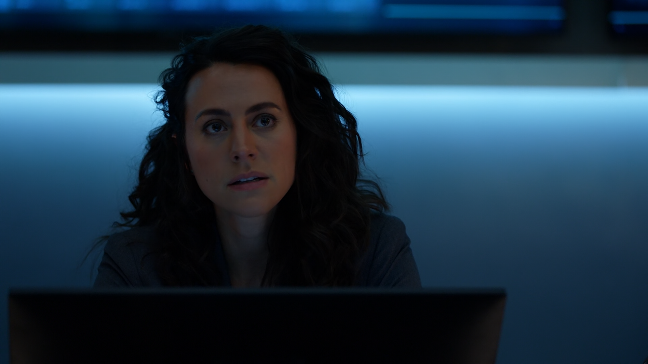 True.Lies.S01E04.Rival.Companions.1080p.10bit.AMZN.WEB-DL.DDP5.1.HEVC-Vyndros.mkv_snapshot_02.44_[20