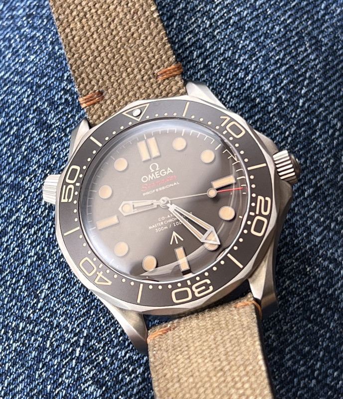 30776D90-F062-4008-8A6E-47FDF2F3FC49